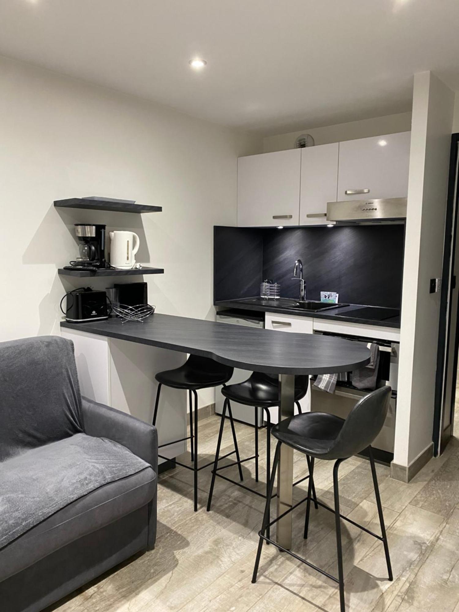 Mont Blanc Holidays Dans Residence Avec Gardien ซาล็องช์ ภายนอก รูปภาพ